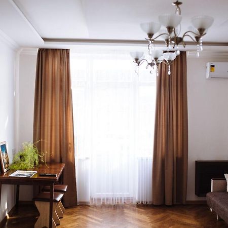 Затишна 1 Кімнатна Квартира, Вокзал Ivano Frankivsk Bagian luar foto